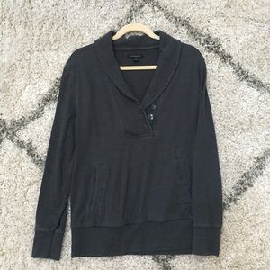 Banana Republic gray pullover sweater size L